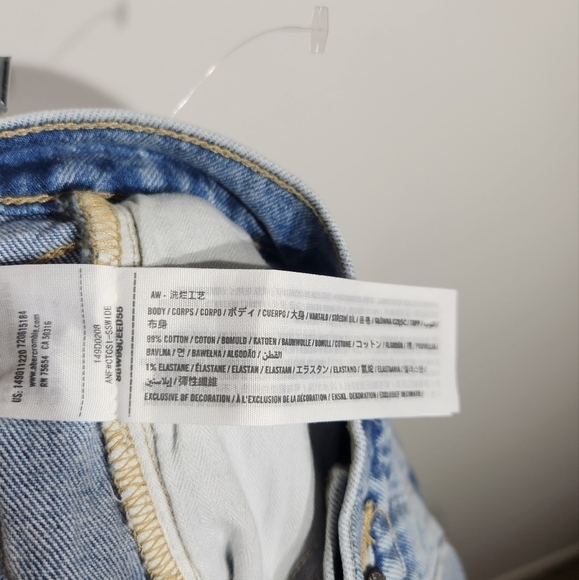 Abercrombie & Fitch The Pleated Short Ultra High Rise Womens 2 Light Blue - Picture 4 of 9